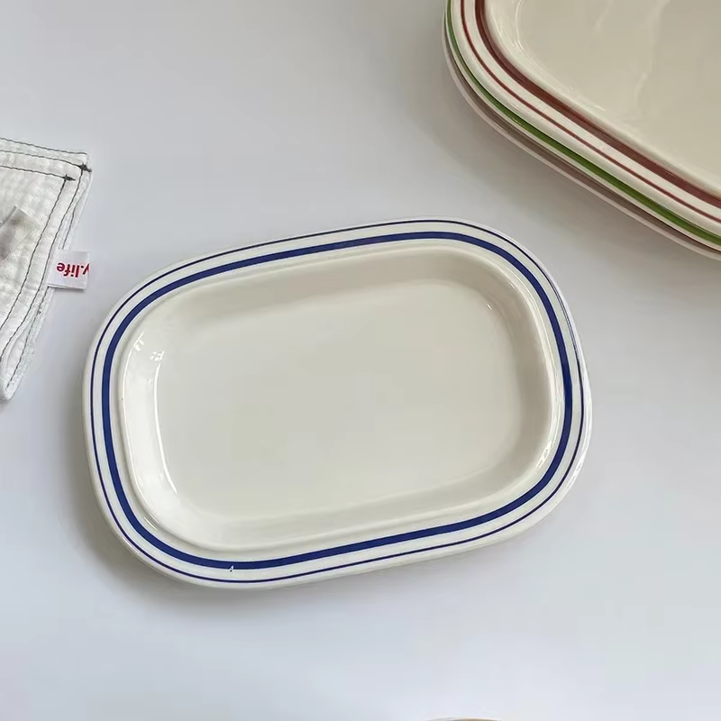 Assiette en céramique linéaire de style coréen pour dim sum, pâtes, thé de l'après-midi, vaisselle a