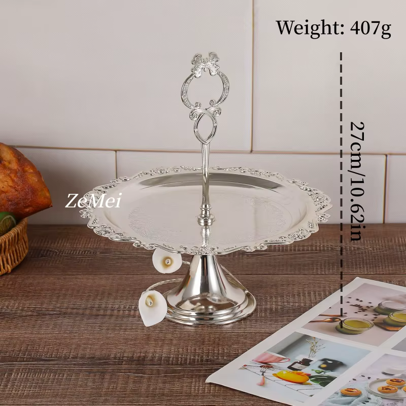 Présentoir à gâteaux double couche de style européen, plateau à fruits en métal sculpté en forme de 