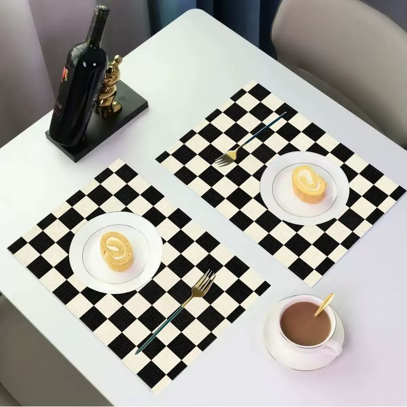 VIKAMA Lot de 2/4/6 tapis de table classiques à carreaux noirs et blancs, style vintage, antidérapan
