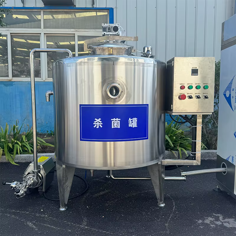 Ligne de production de jus de pomme après traitement, équipée d'un système de refroidissement, de mé