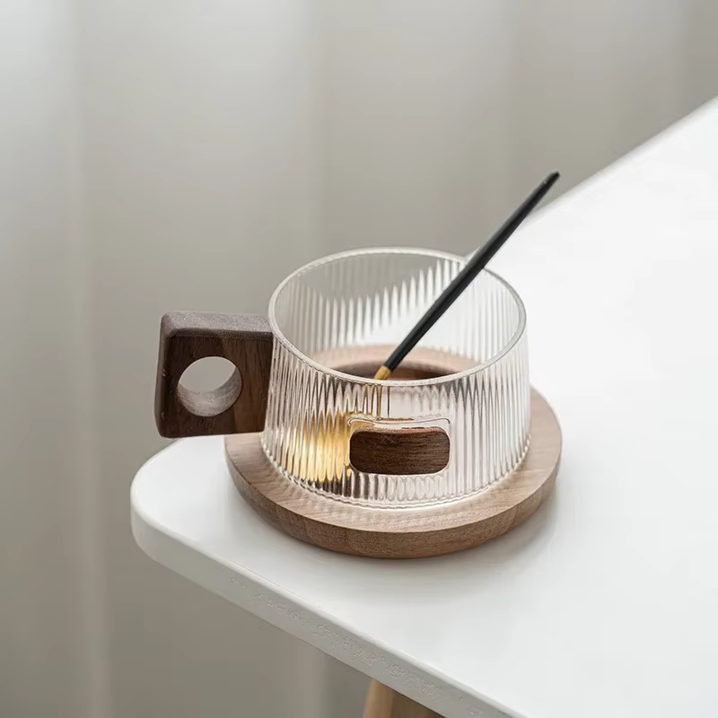 Brochure Tasse à café avec poignée en bois massif, verre à haute teneur en borosilicate, lait, style