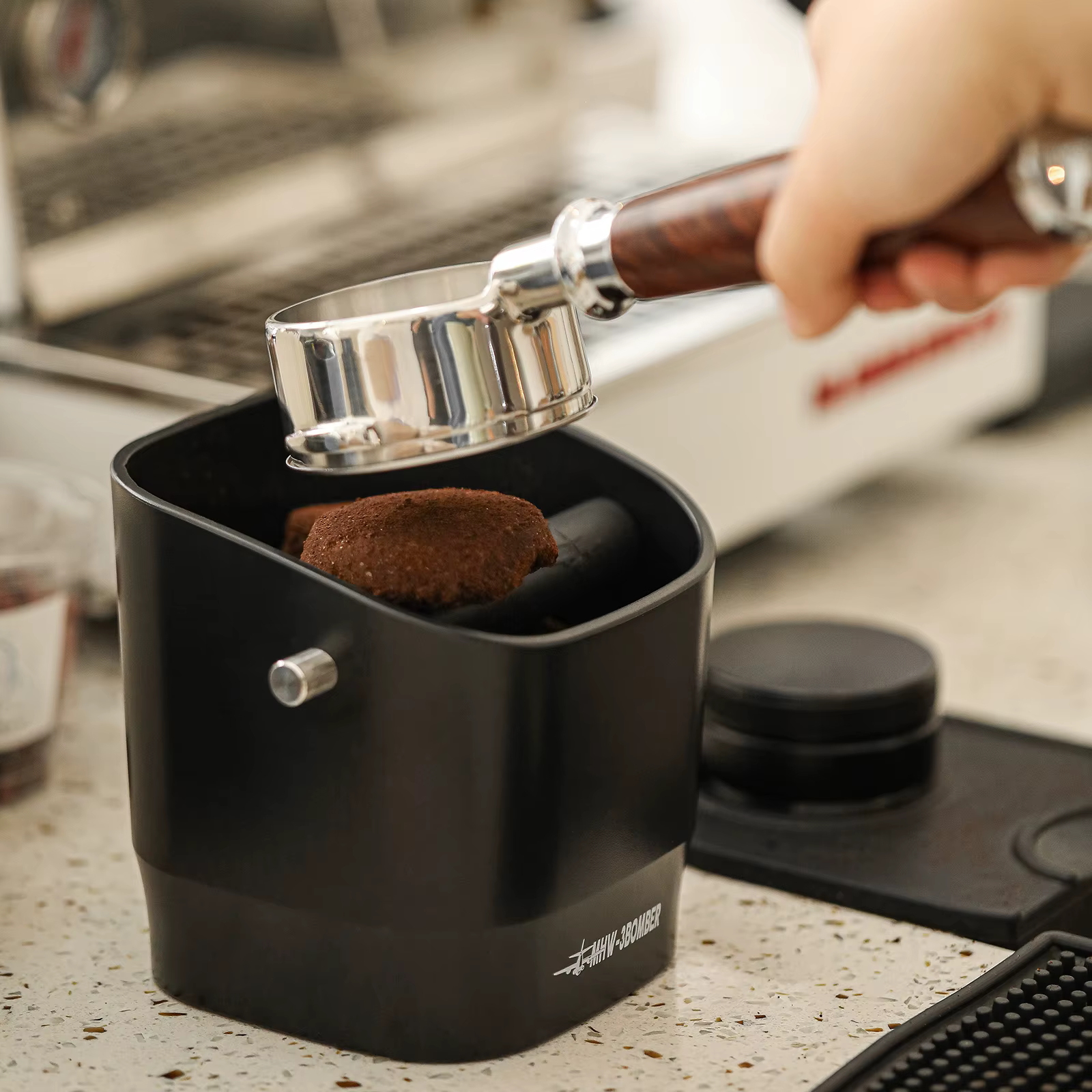 MHW-3BOMBER Square Coffee Grounds Knock Box PerfecKnock Bar et base coordonnante Lavable au lave-vai