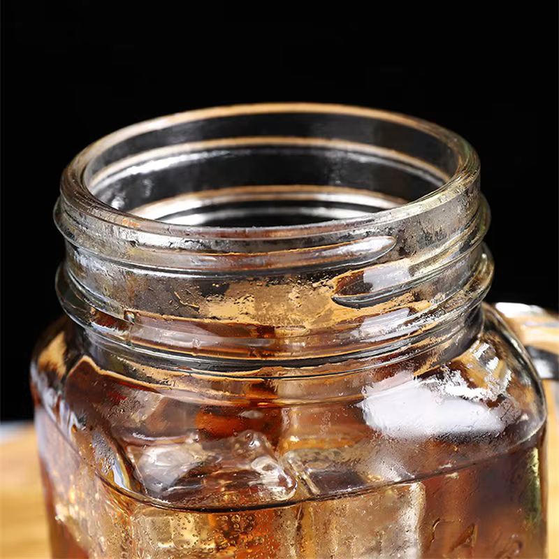 Pot à boire en verre transparent avec couvercle