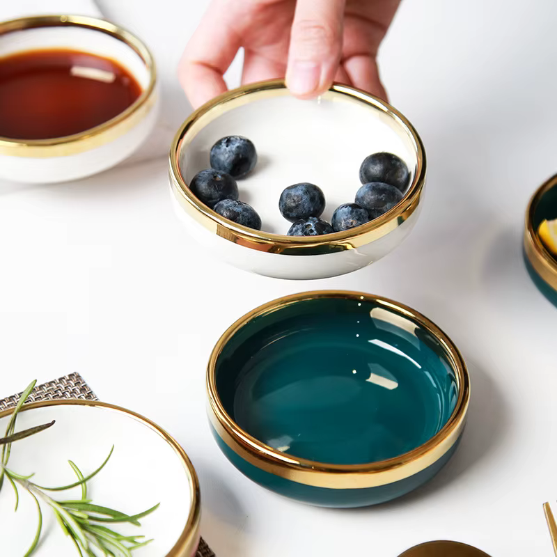 Petits plats en céramique