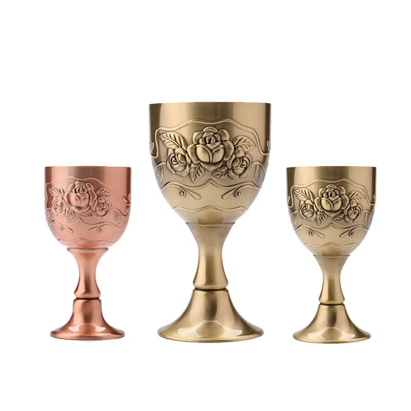 Verres à vin vintage pour la mer Méditerranée