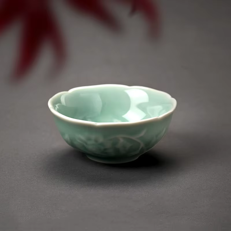 Ensemble de tasses à thé en céramique de céladon et pivoine