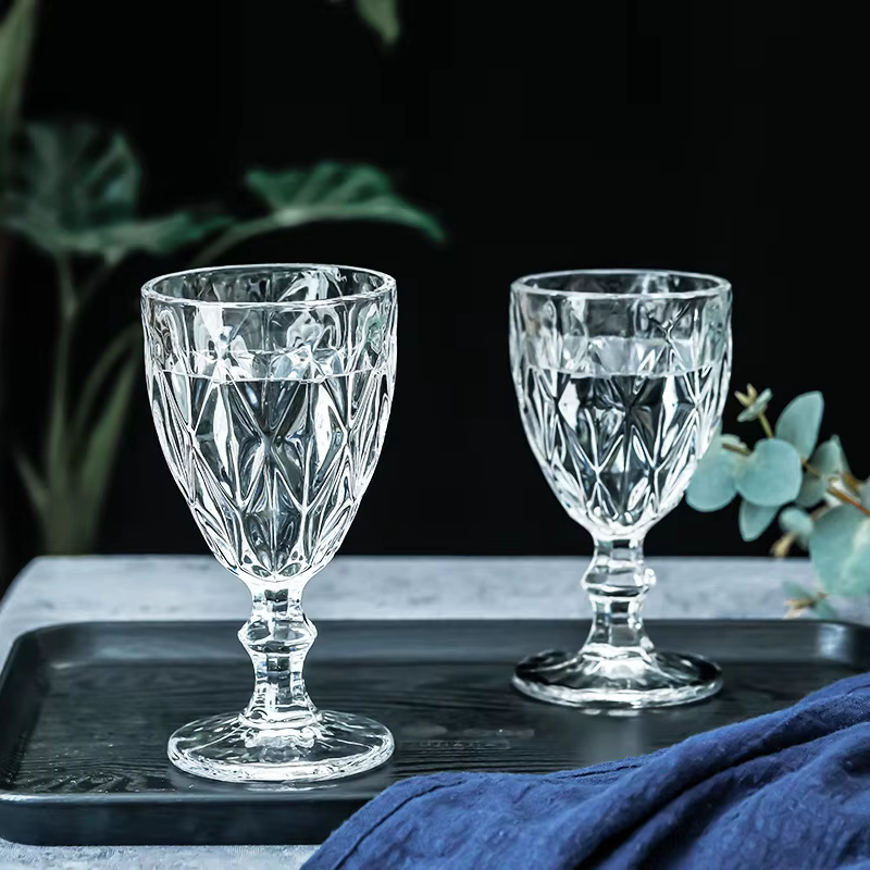 Gobelet de couleur vintage