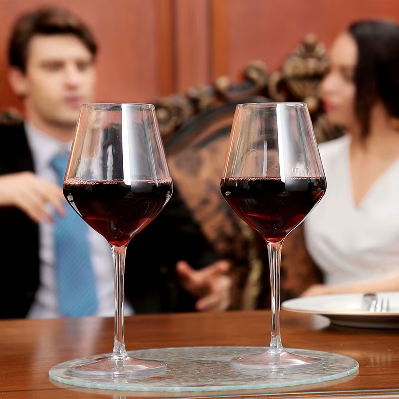 Verre à vin à tige en plastique transparent incassable