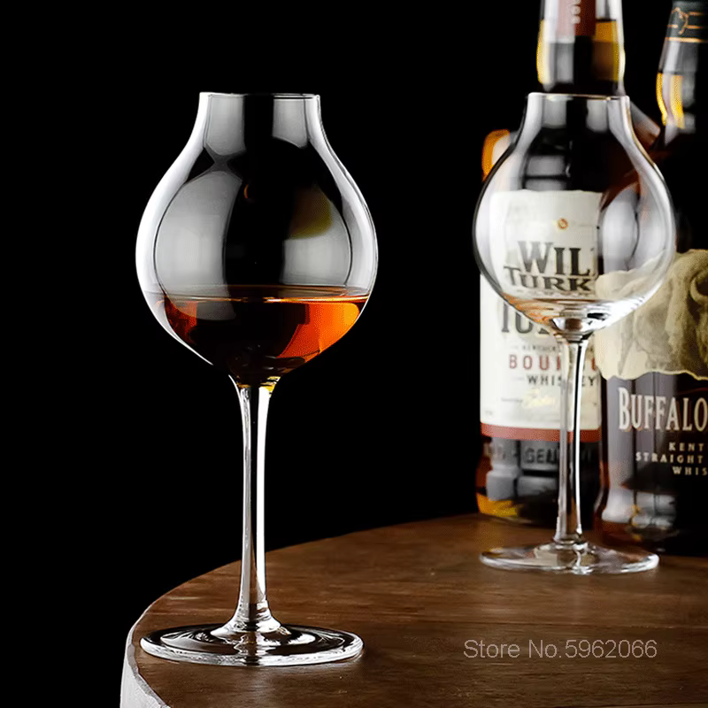 Verre à whisky en cristal avec bourgeon