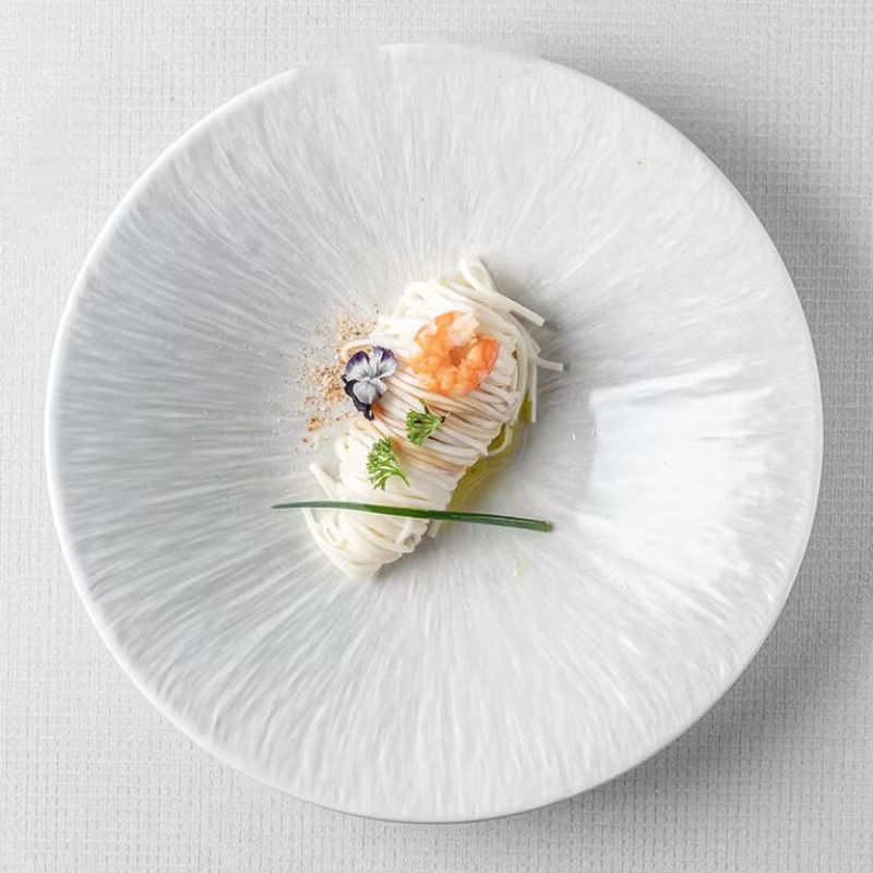 Assiette Profonde Créative avec Chapeau Blanc