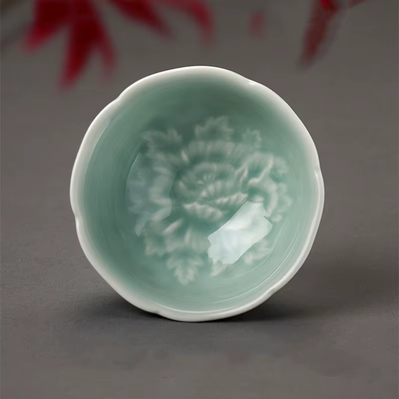 Ensemble de tasses à thé en céramique de céladon et pivoine