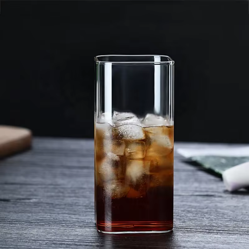 Tasse carrée Simple en verre clair