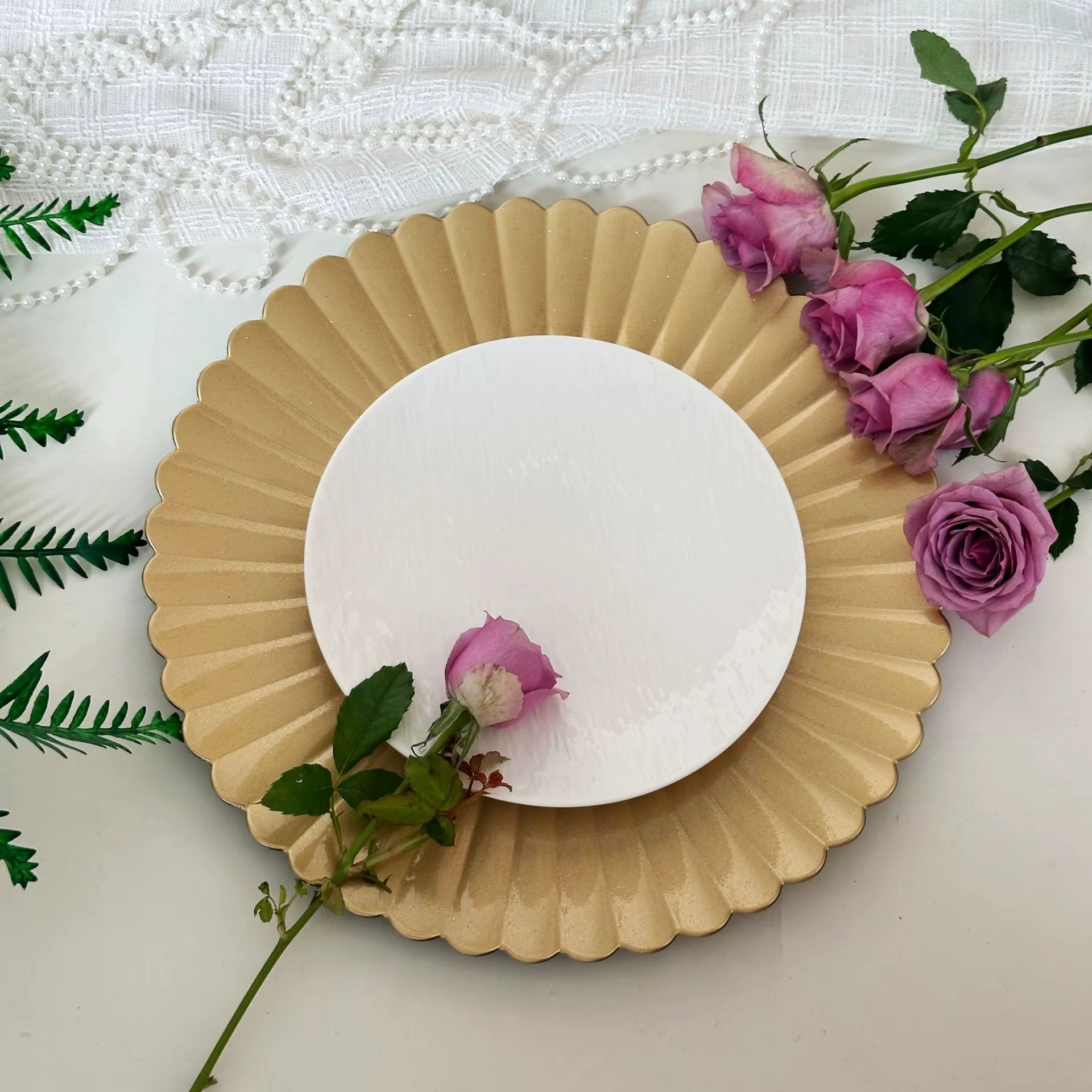 100 assiettes rondes de 13 pouces pour la décoration de table