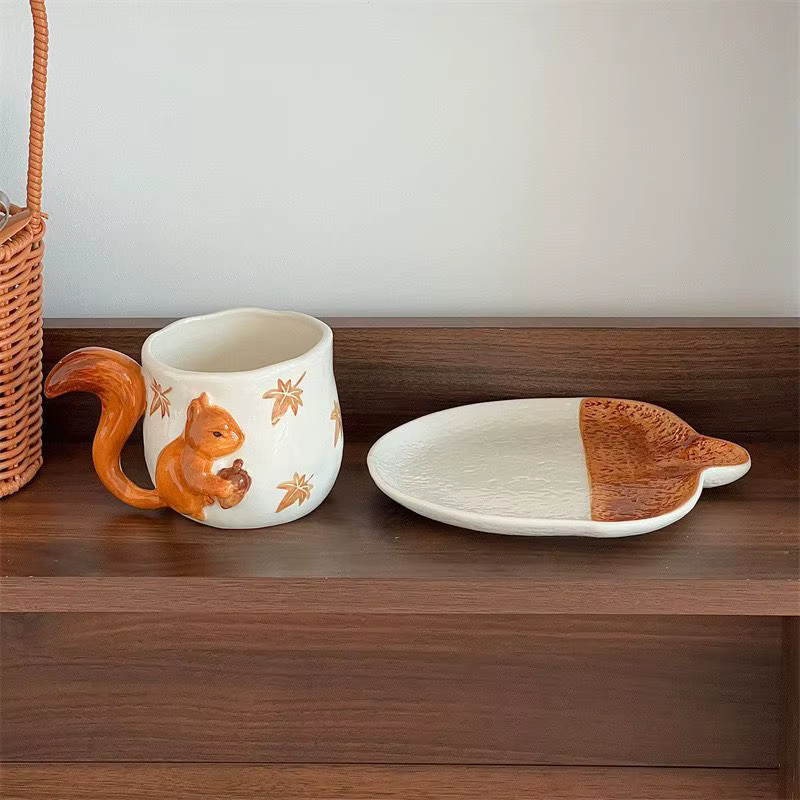 Ensemble créatif d'assiettes de tasse à café d'écureuil 3D