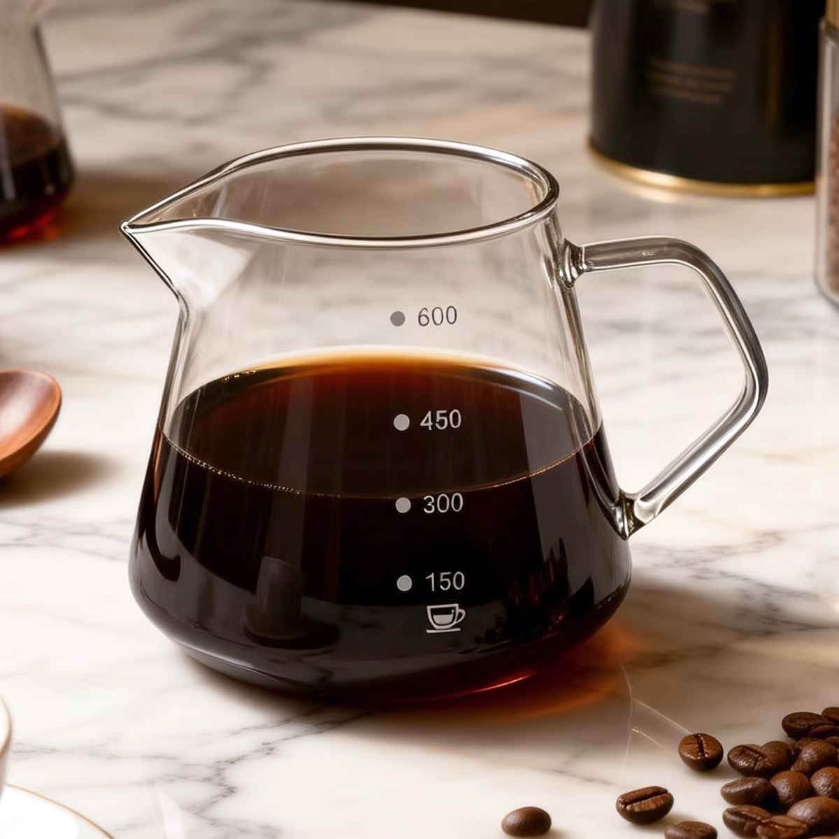 Carafe à café en verre avec poignée