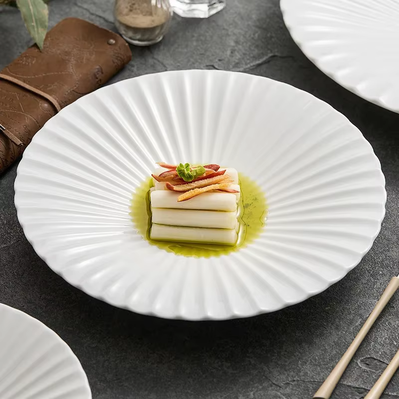 Assiettes à Ume blanches