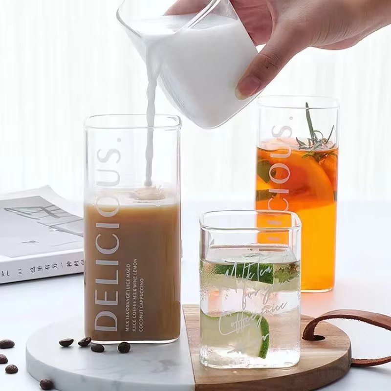 Tasse carrée Simple en verre clair