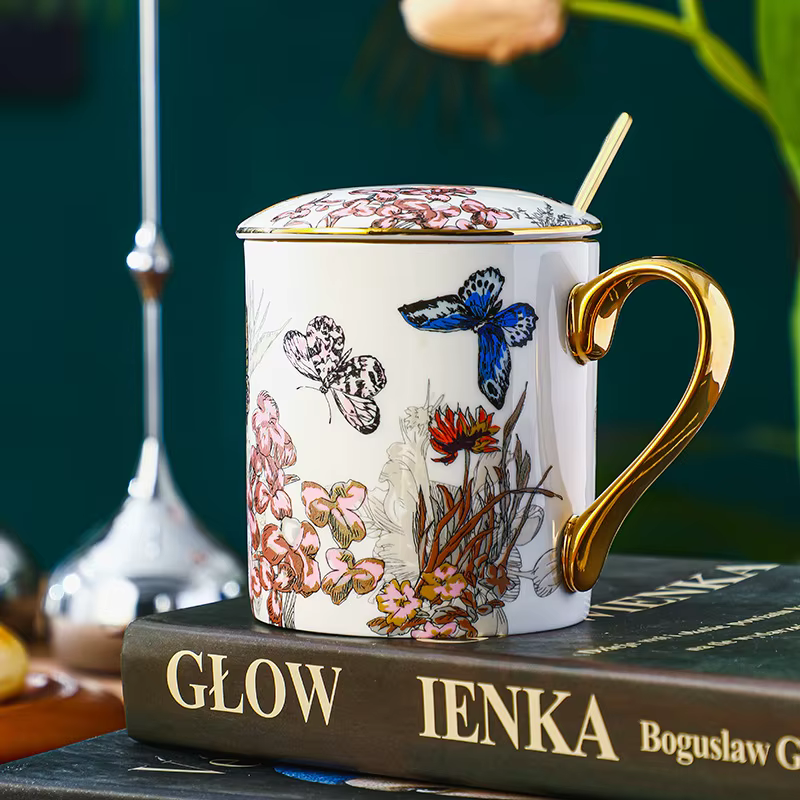 Tasse papillon bleu britannique