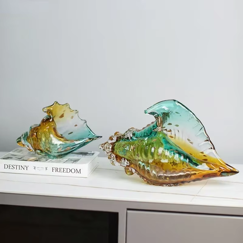 Statue de coquille colorée en verre Transparent