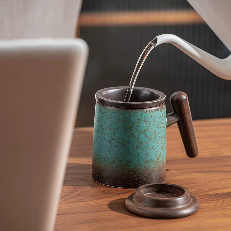 Grande tasse à thé en céramique rétro avec filtre