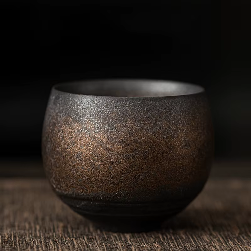 Tasse à thé en céramique faite à la main