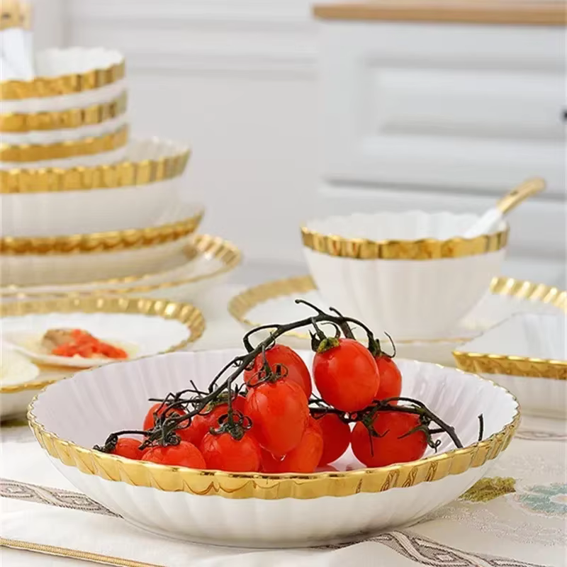 Assiettes en porcelaine blanche améliorée pour la nourriture