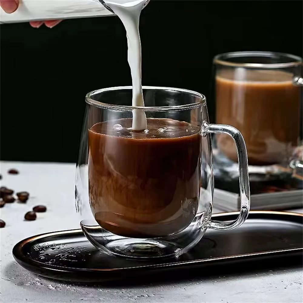 Mug en verre à double paroi personnalisé avec logo