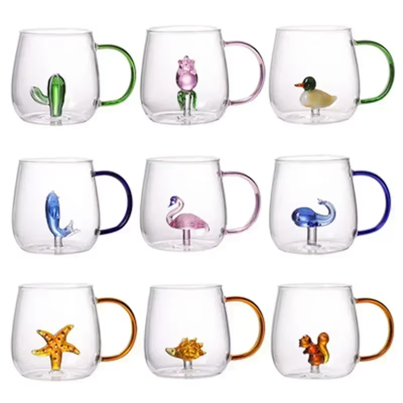 Verre en forme d'animal de dessin animé