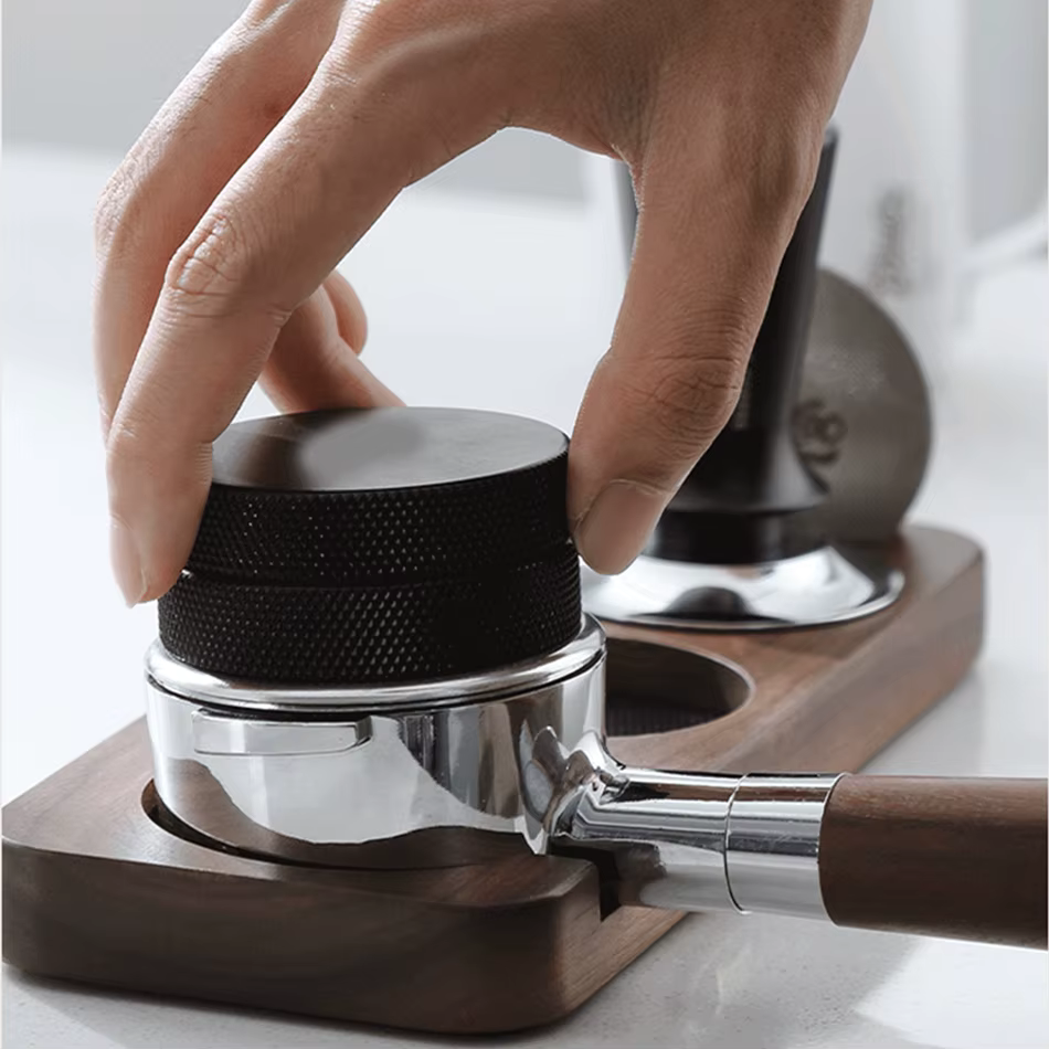 Support de Tamper et Porte-Filtre en Bois de Noyer pour Accessoires d'Espresso 51MM 54MM 58MM – Station de Tampering pour Barista