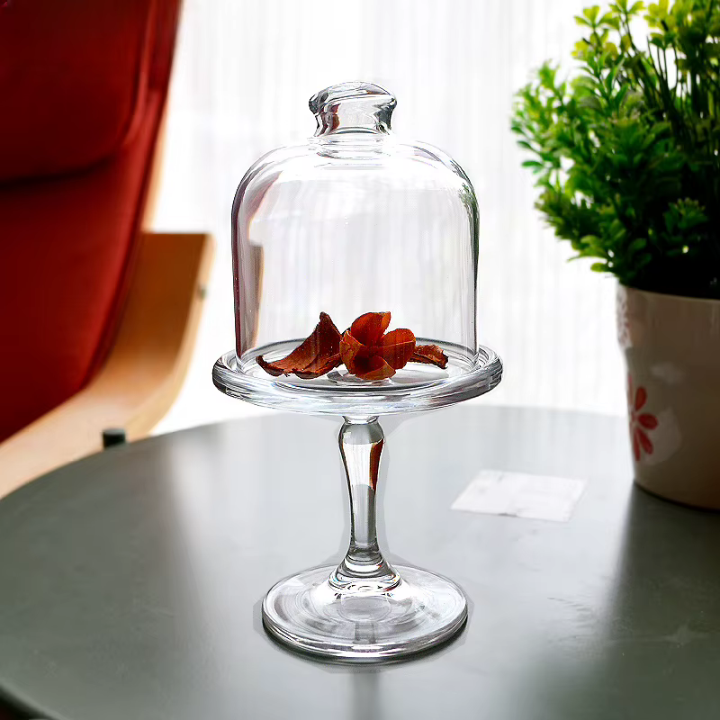 Assiette à gâteau en verre nordique avec couvercle