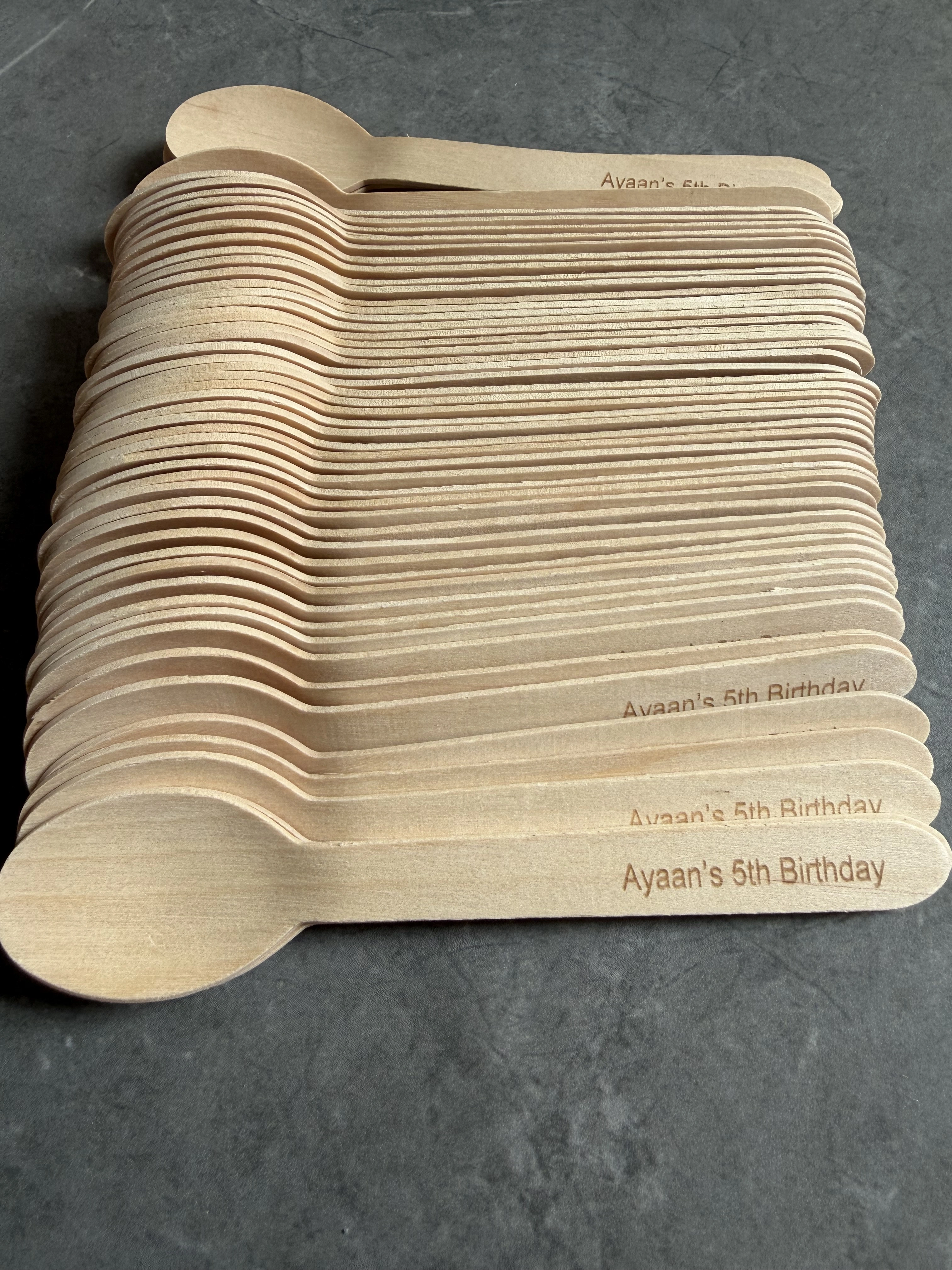 Ensemble de couverts de cuisine en bois de glace personnalisés avec nom et date