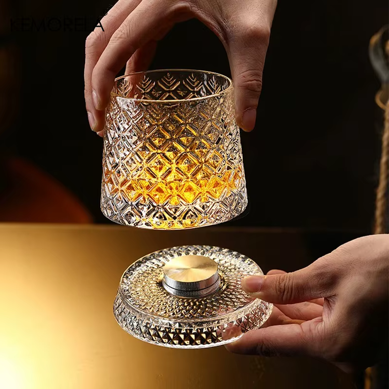 1 verre à whisky rotatif avec base en verre