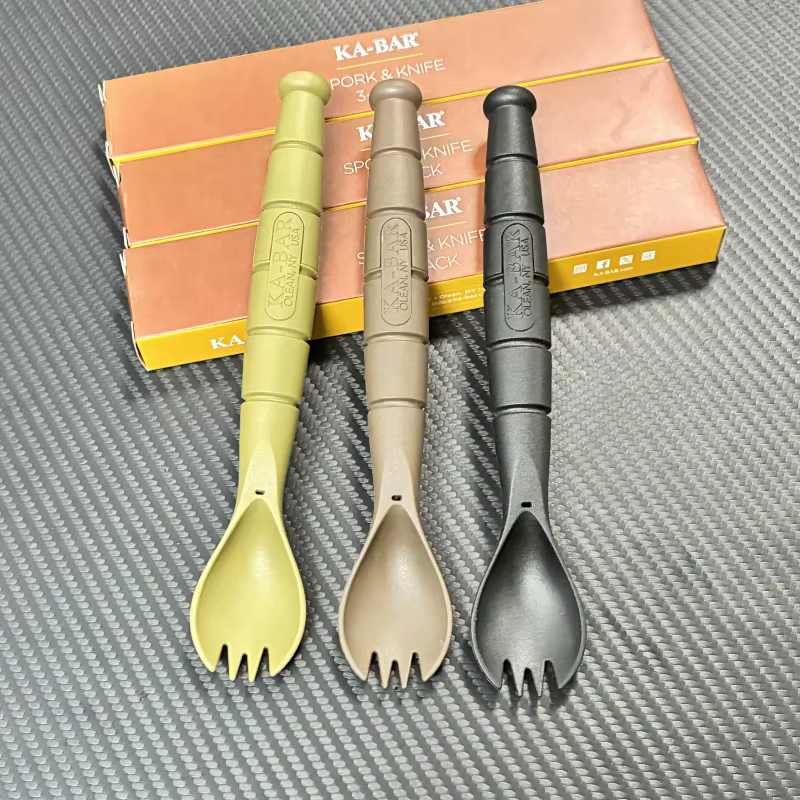 Mini ensemble de couverts tactiques EDC