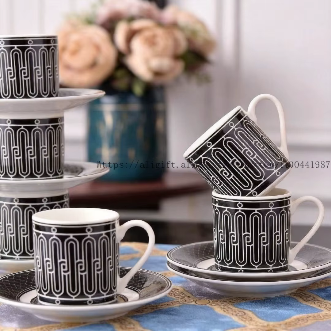 Tasses à café en céramique européennes d'italie