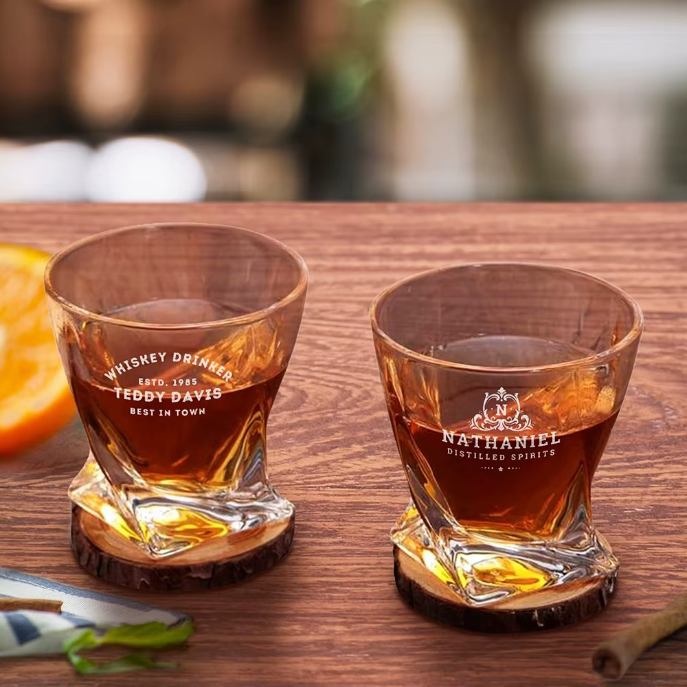 Verre à whisky personnalisé avec logo et texte
