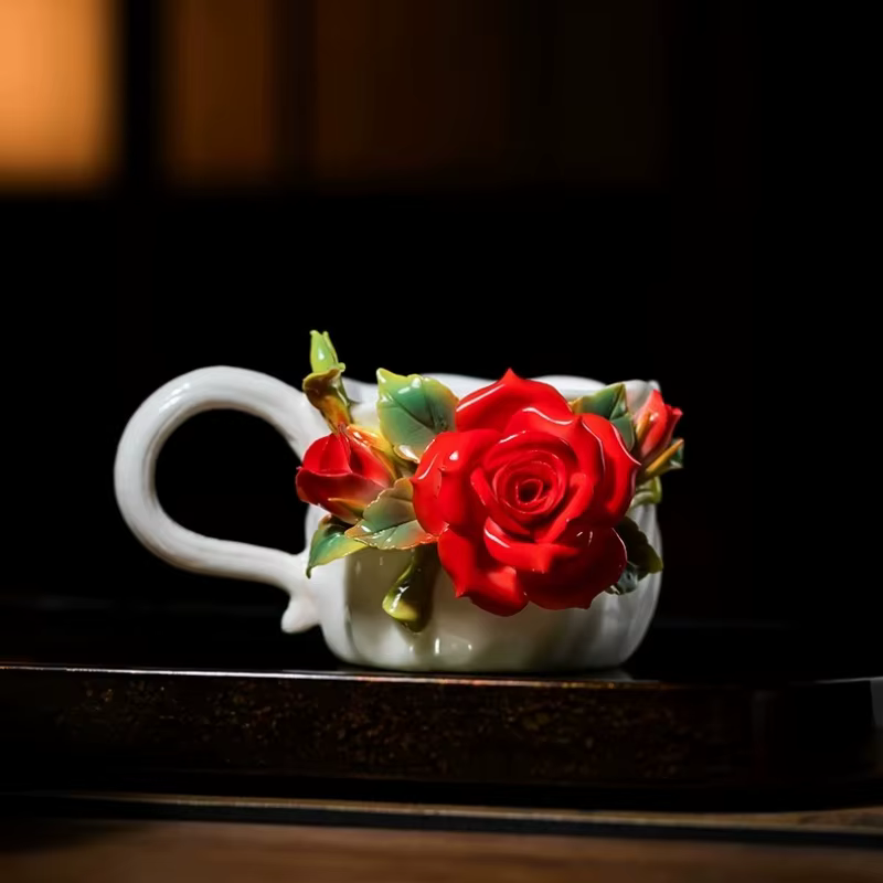 Tasse à café ou à thé en céramique de style chinois avec motif de pivoine