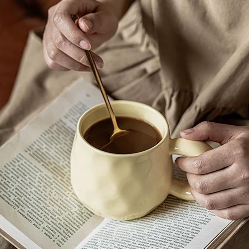 Tasses de Noël de tasse à café et crème Tasse en céramique Tasses drôles Tasse cadeau personnalisée pour thé Drinkware Tasses de petit déjeuner originales Bière