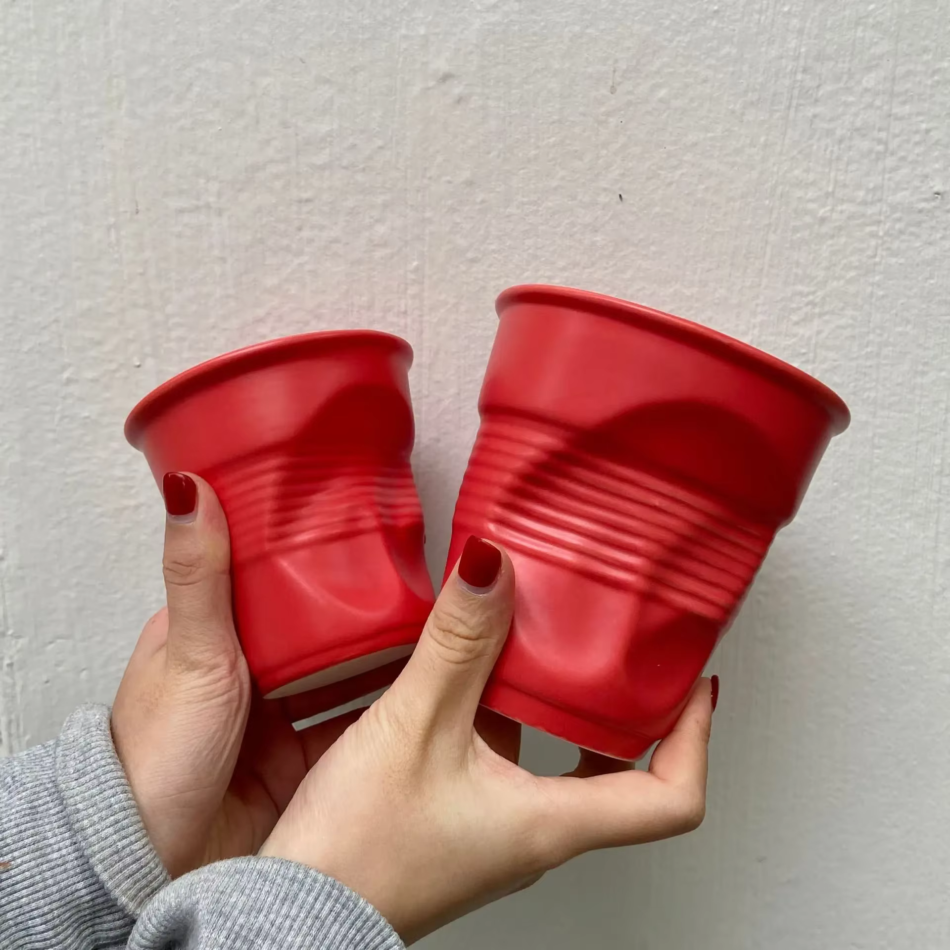 Tasse en céramique irrégulière