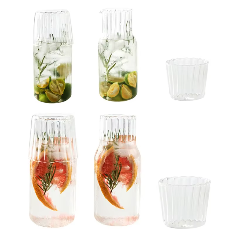 Carafe en verre avec ensemble de verres