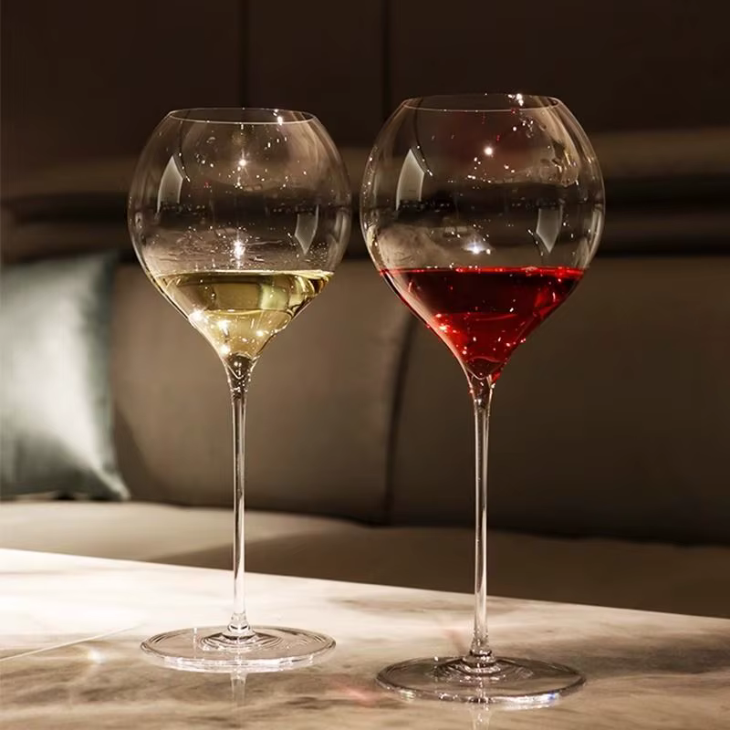 Verres à vin blancs fins