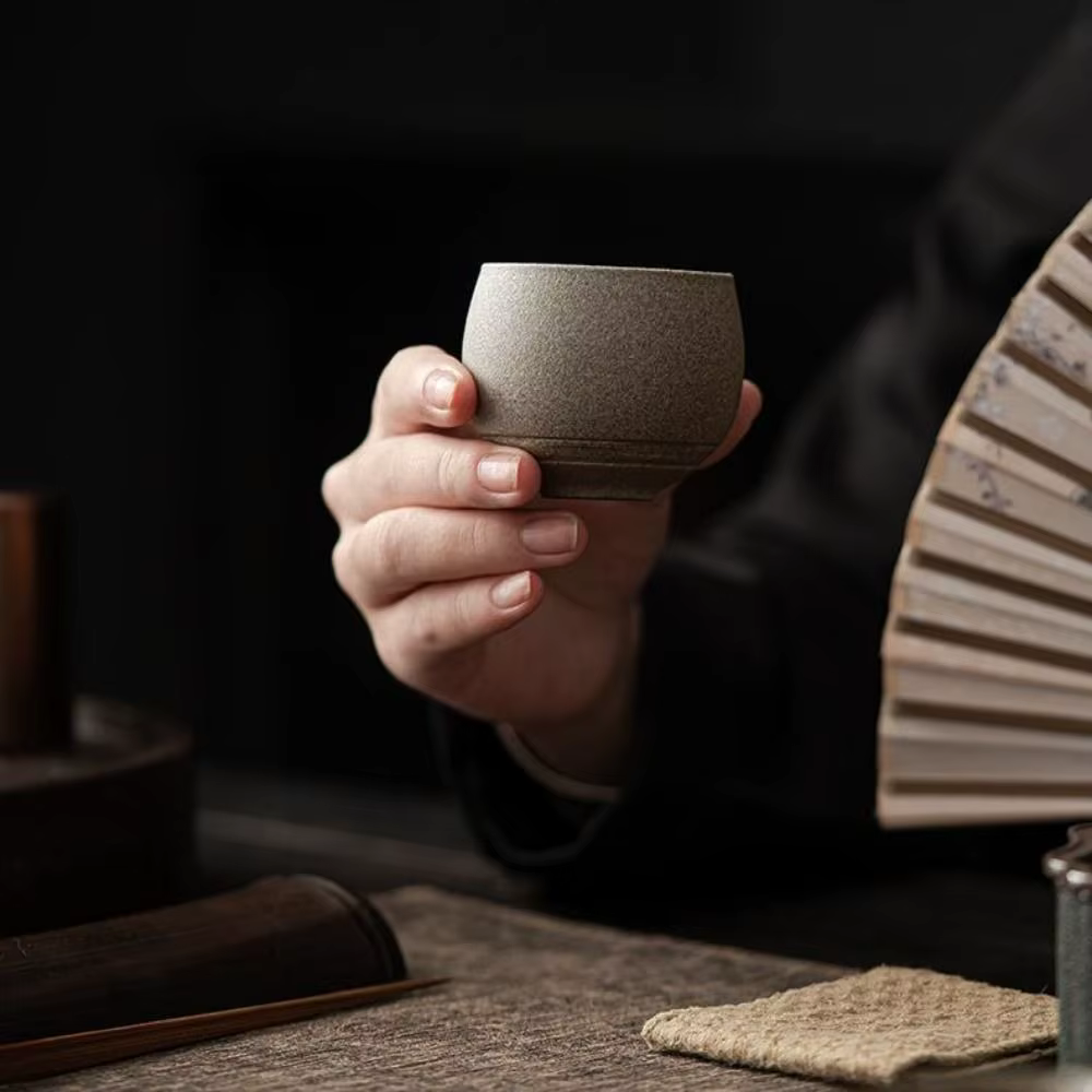 Tasse à thé en grès japonais