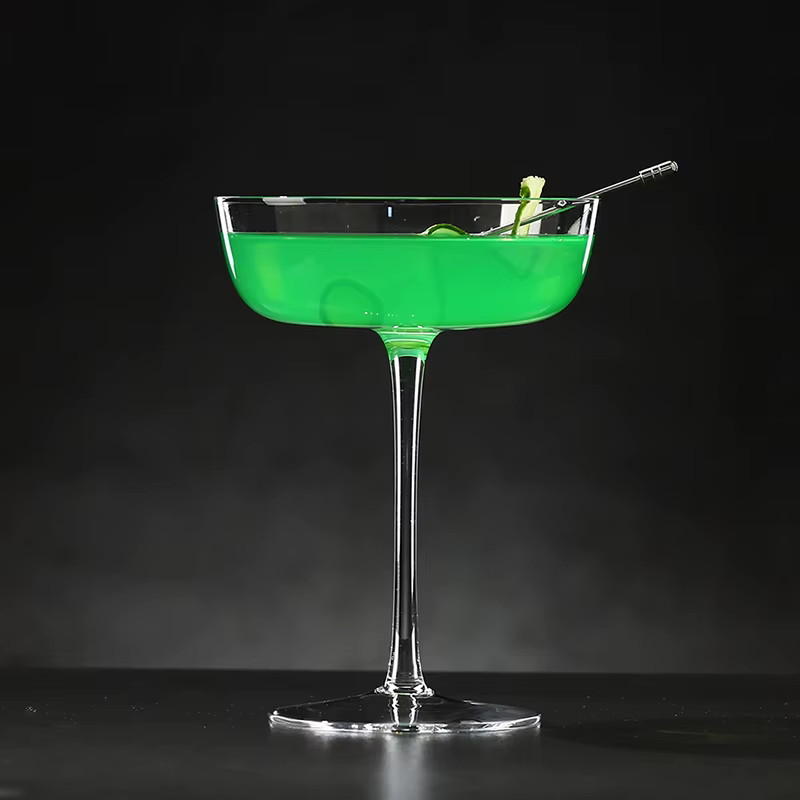 1 verres à cocktail en verre à Martini