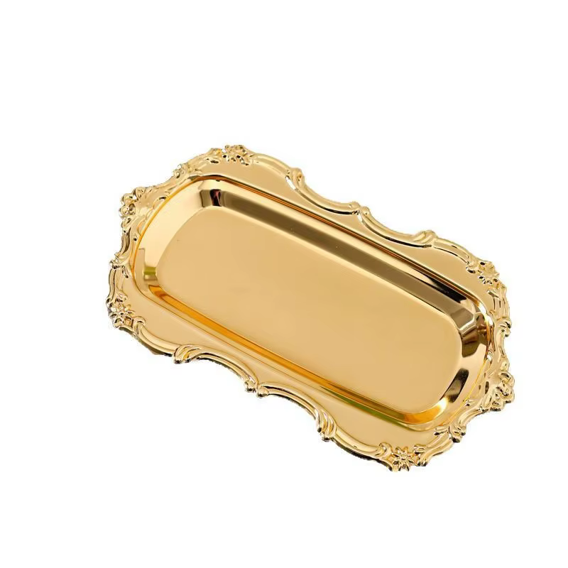 Petite assiette en métal gaufré