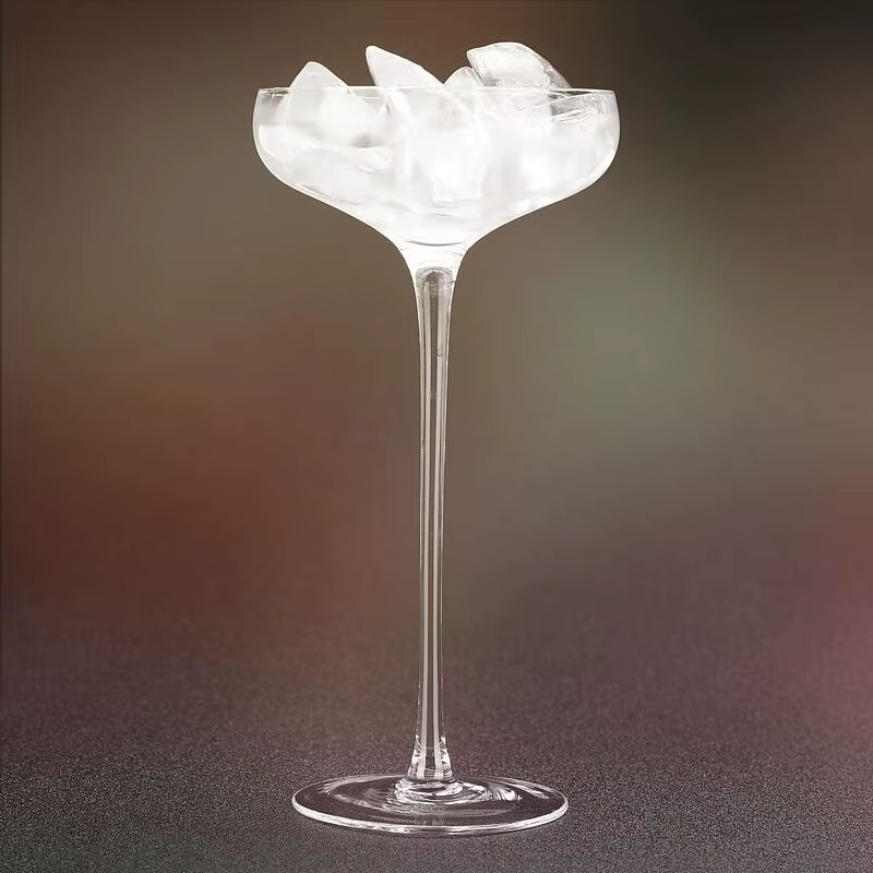 Verre à Martini élégant à tige ultra haute pour Bar japonais