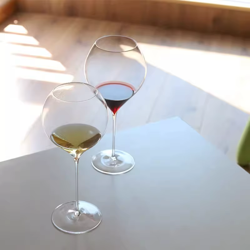 Verres à vin blanc ultra-légers