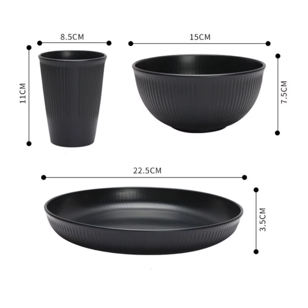 Ensemble de couverts en plastique noir