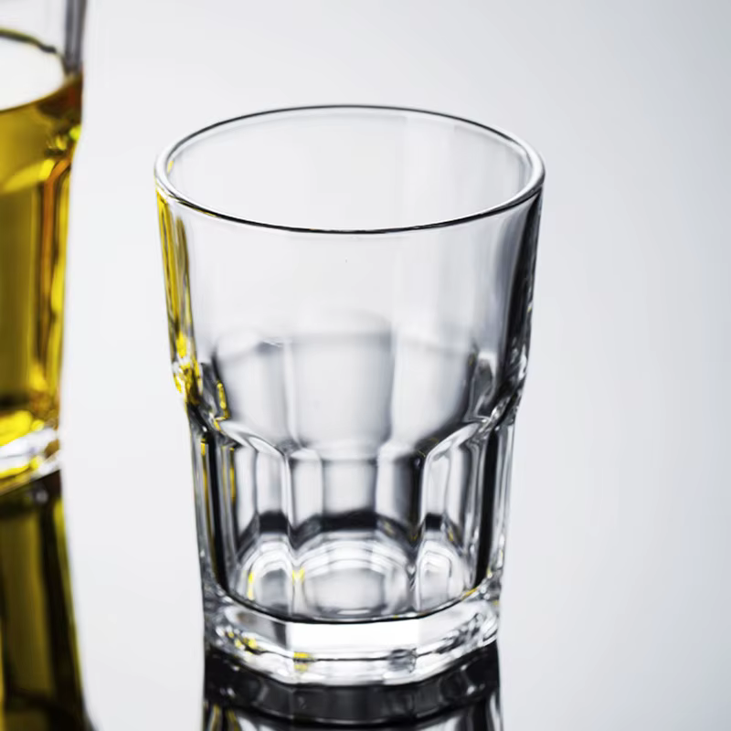 Verres en verre transparent