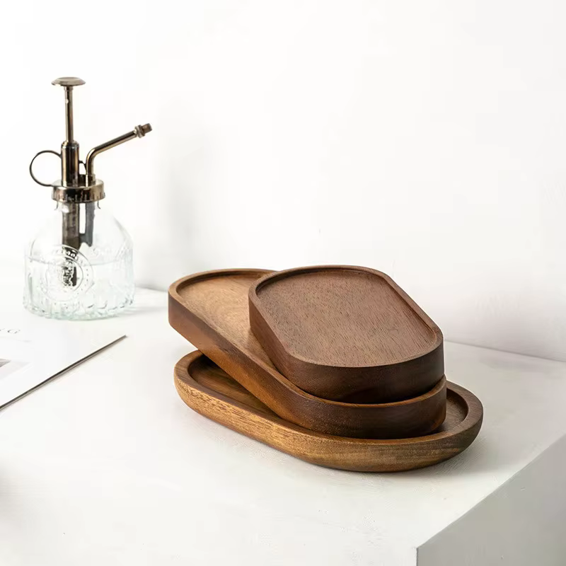 Assiette en bois japonaise