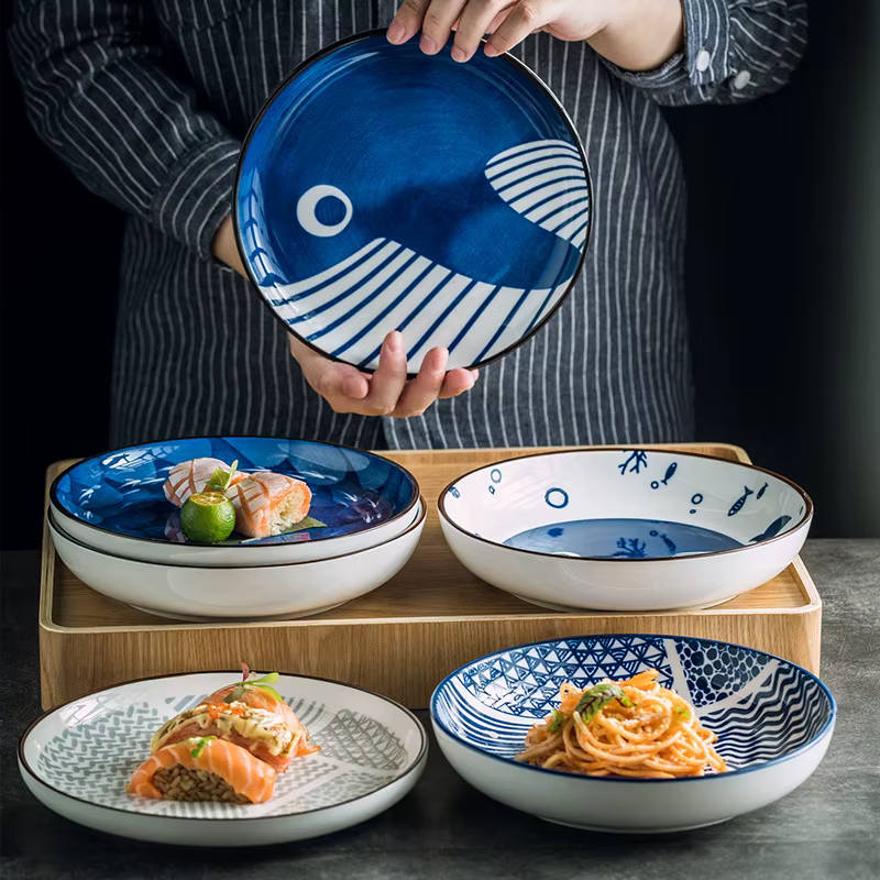 Assiette en céramique japonaise