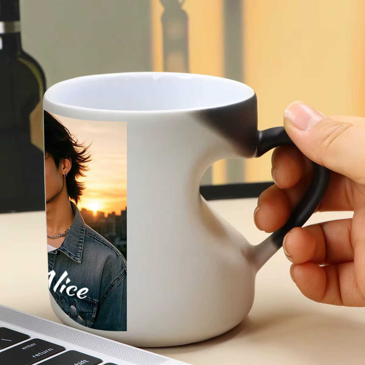 Mug à café personnalisé changeant de couleur avec photo et texte
